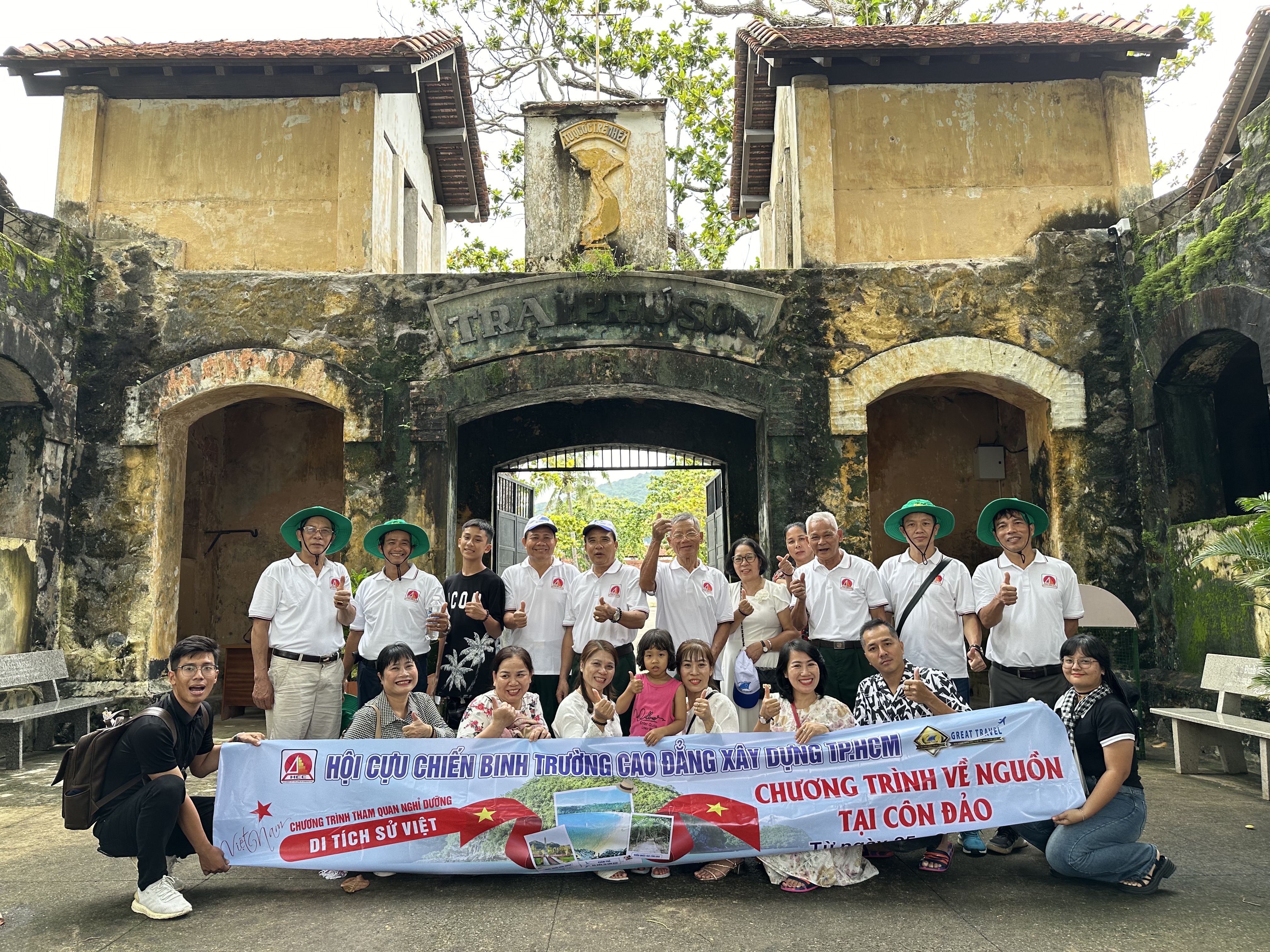 TOUR CÔN ĐẢO 2N2Đ – HÀNH TRÌNH VỀ MIỀN ĐẤT THIÊNG-9